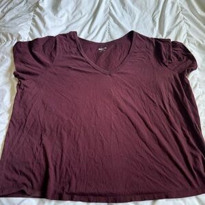 Old navy tee